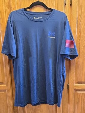 Under Armour Men’s Navy S/S Freedom Flag Navy Tee, Patriotic, Size XL